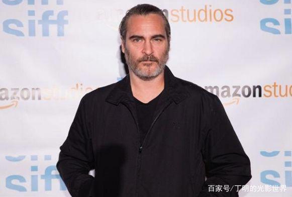 《小丑》：小丑诞生记，当雪崩发生时，没有一片雪花是无辜的