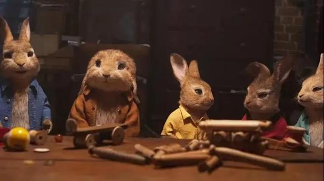 萌兔天团来袭，《比得兔2：逃跑计划》治愈你的不开心