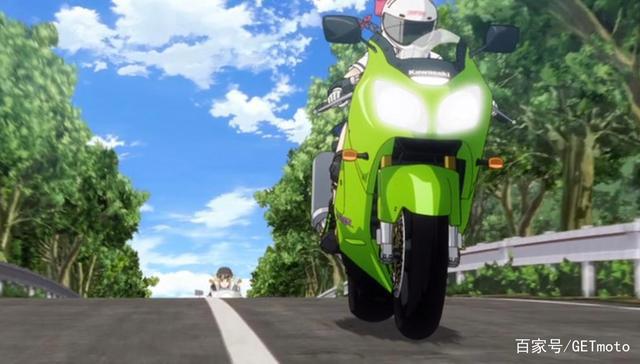 爆音少女助力辛普森走红，自带神秘感的高颜值头盔，你get了吗？