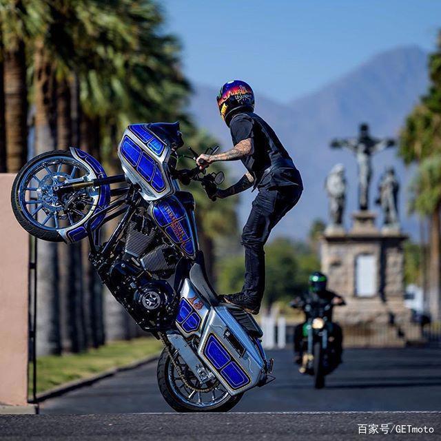 爆音少女助力辛普森走红，自带神秘感的高颜值头盔，你get了吗？