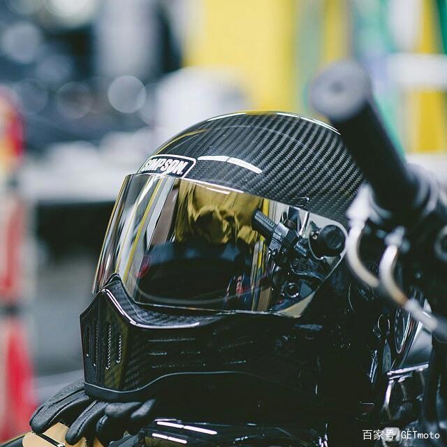 爆音少女助力辛普森走红，自带神秘感的高颜值头盔，你get了吗？