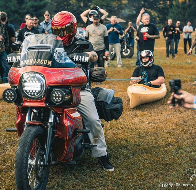 爆音少女助力辛普森走红，自带神秘感的高颜值头盔，你get了吗？