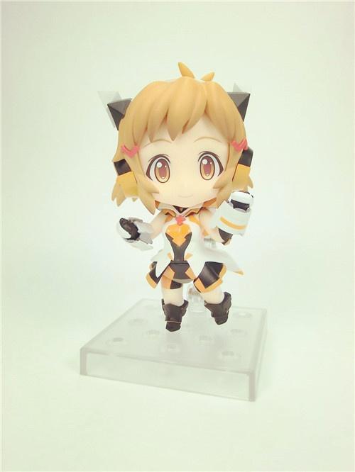 瞬间戳中萌点的立花响，更有超搞怪彩蛋等你来看！