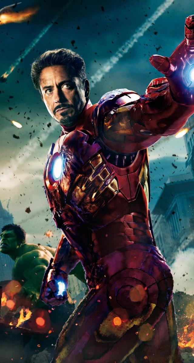 钢铁侠近照曝光，英雄难敌迟暮，白发皱纹显老态