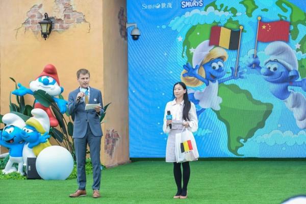 亚太区首座蓝精灵乐园盛大开园，蓝色风潮引爆申城