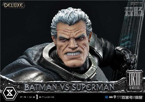 P1S推出UDM《蝙蝠侠：黑暗骑士归来》蝙蝠侠VS超人1/3雕像