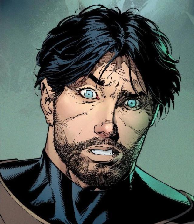 老管家阿福死亡，蝙蝠侠在地狱中重生，黑暗骑士归来