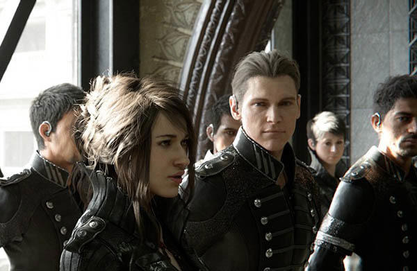 最终幻想15王者之剑讲了什么故事导演自曝电影和游戏内容不同