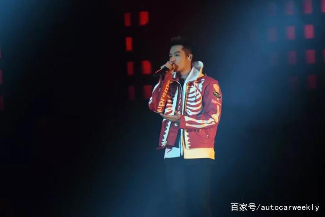 那些年，循环在我们耳机里的跨界神曲