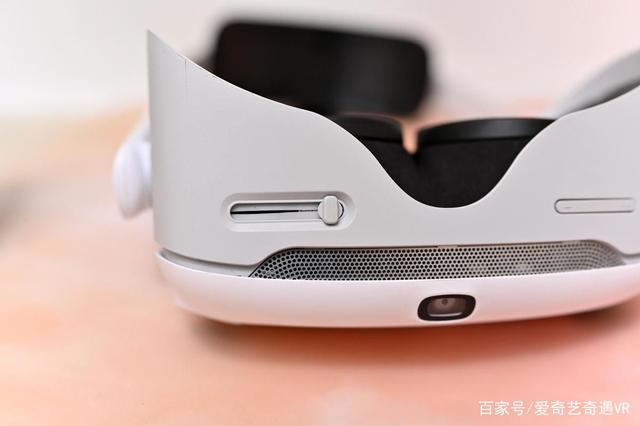 全家都能玩起来！爱奇艺奇遇3VR一体机体验评测