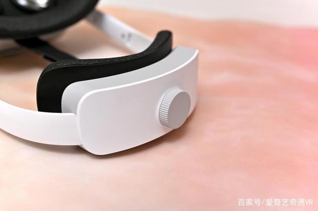 全家都能玩起来！爱奇艺奇遇3VR一体机体验评测