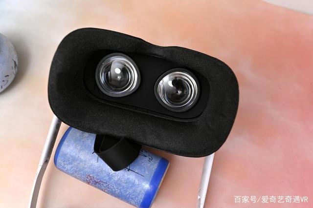 全家都能玩起来！爱奇艺奇遇3VR一体机体验评测