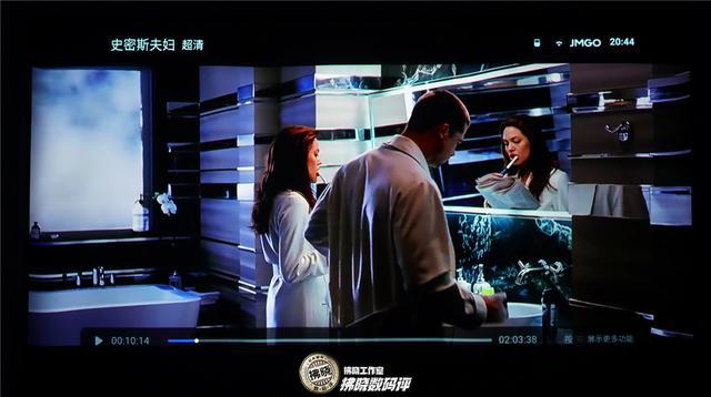 坚果S1Ultra菲涅尔屏增益幕布评测：磁吸安装 2.6倍亮度提升