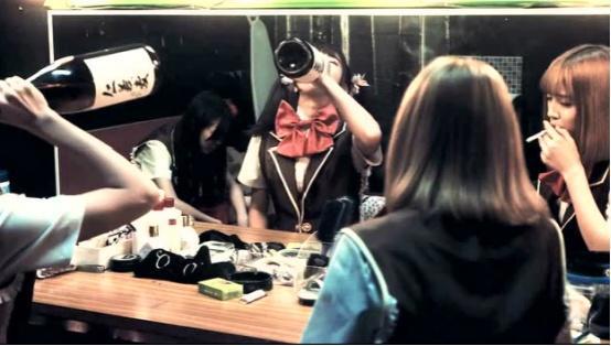 官方自己画同人？！《龙王的工作》原画师参战C95