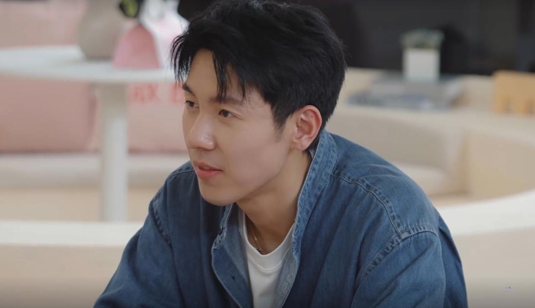 《心动5》24岁女四甜美情商高，还是主持人，为何无一人选？