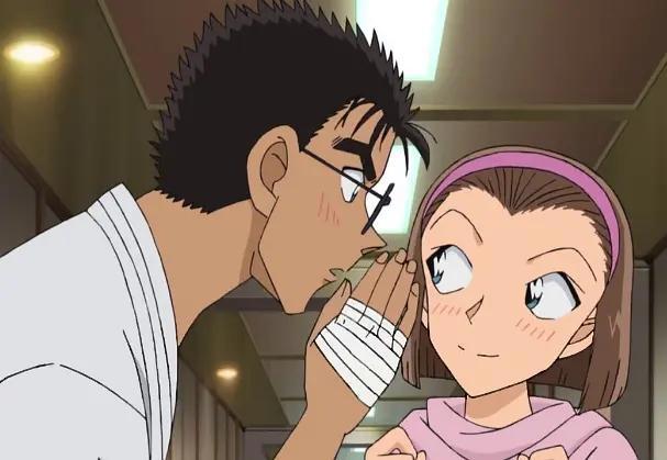 名侦探柯南：青山告诉我们“傻人有傻福”？迷糊的角色总能交好运