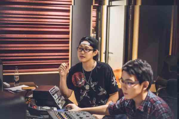 这大连小伙儿不一般，《疯狂动物城》等大片里都有他的声音