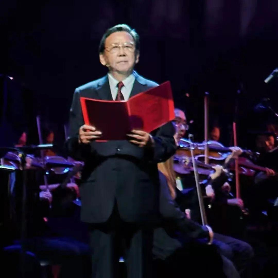 【中华艺术宫|夜场】“壮丽诗篇赞歌飞扬——庆祝建党百年歌咏晚会”唱响中华艺术宫之夜