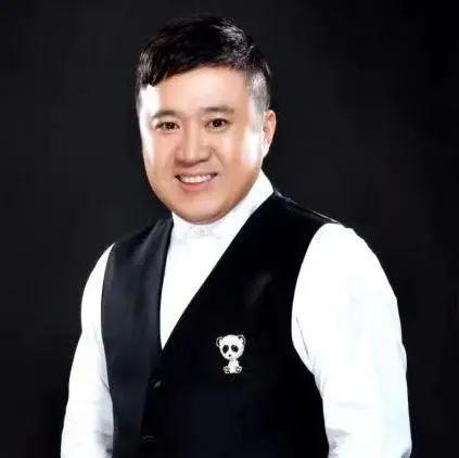 【中华艺术宫|夜场】“壮丽诗篇赞歌飞扬——庆祝建党百年歌咏晚会”唱响中华艺术宫之夜