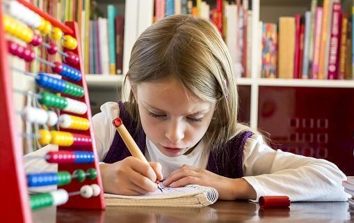 科任老师坦言：小学低年级不重视这几件事，高年级之后差距会很大