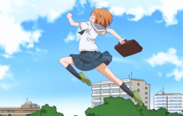 评分9.3，这部动漫中女主角是女流坂本，上学路堪比战场！