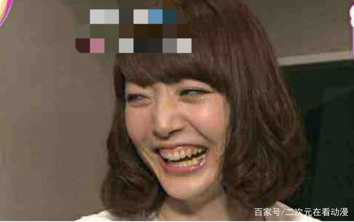 “笑不露齿”的花泽香菜，配音黑历史，从女神到病娇，你还爱吗？