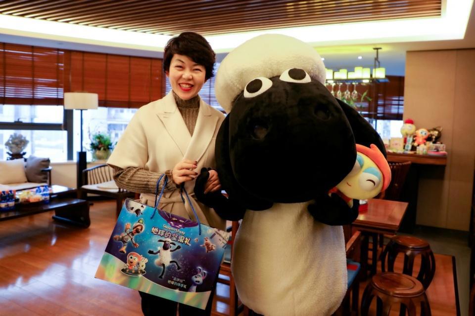 “破圈”新玩法伊仔X小羊肖恩收割年轻一代