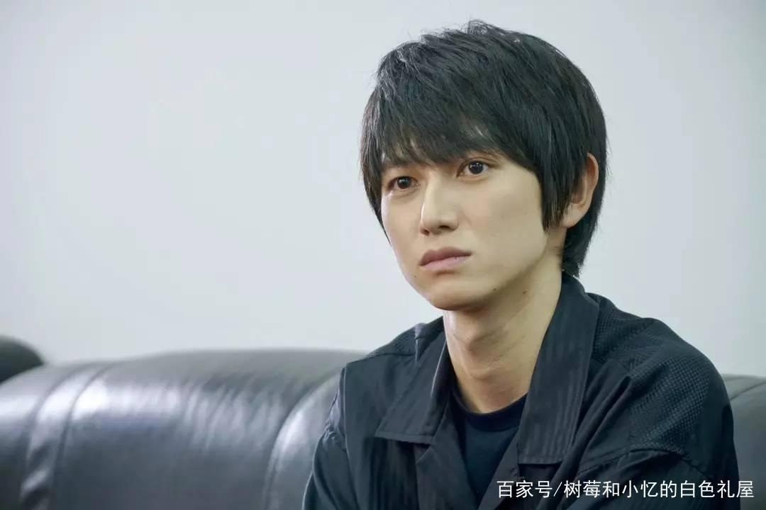 《犬屋敷》：当你在欲望的边缘挣扎时，希望爱能唤回你的人性