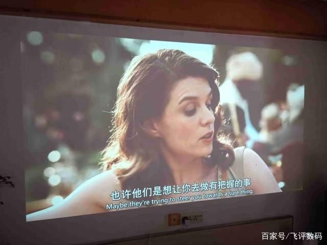 刻刻CekerD2Pro投影仪体验：不插电，也能随心看的全高清电影院