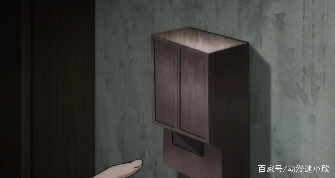 小帅哥惹上丑邻居,每天半夜被骚扰,男孩子也要保护好自己