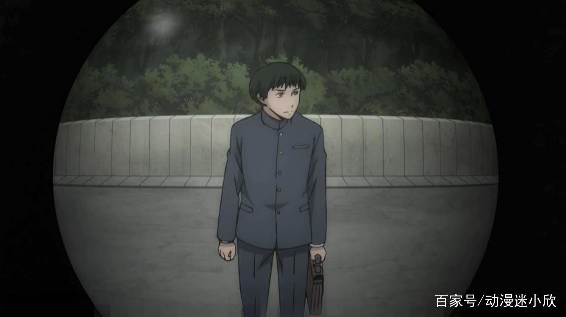 小帅哥惹上丑邻居,每天半夜被骚扰,男孩子也要保护好自己