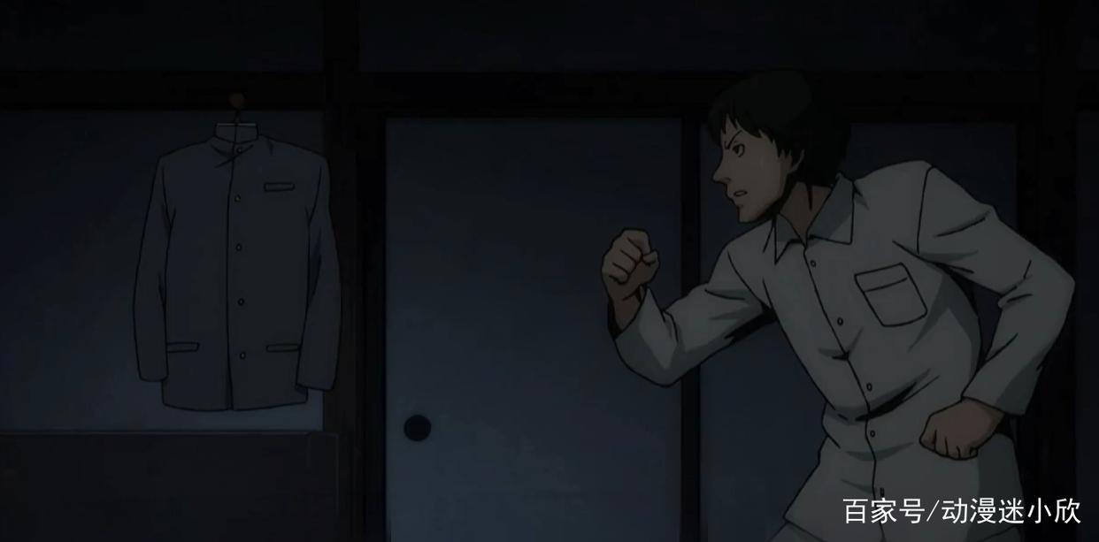 小帅哥惹上丑邻居,每天半夜被骚扰,男孩子也要保护好自己