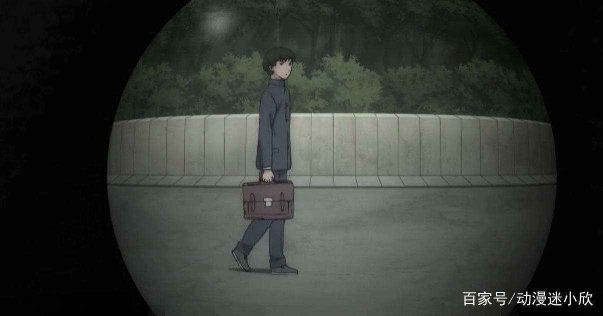 小帅哥惹上丑邻居,每天半夜被骚扰,男孩子也要保护好自己