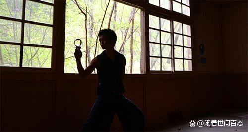 日本火焰艺术家打造真实附魔刀，鬼灭之刃里的特效原来是真的