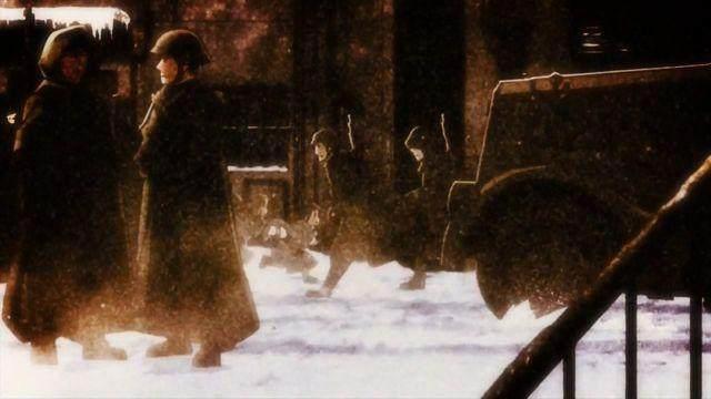 日本动漫《少女终末旅行》成为物理难民在文明的废墟中旅行