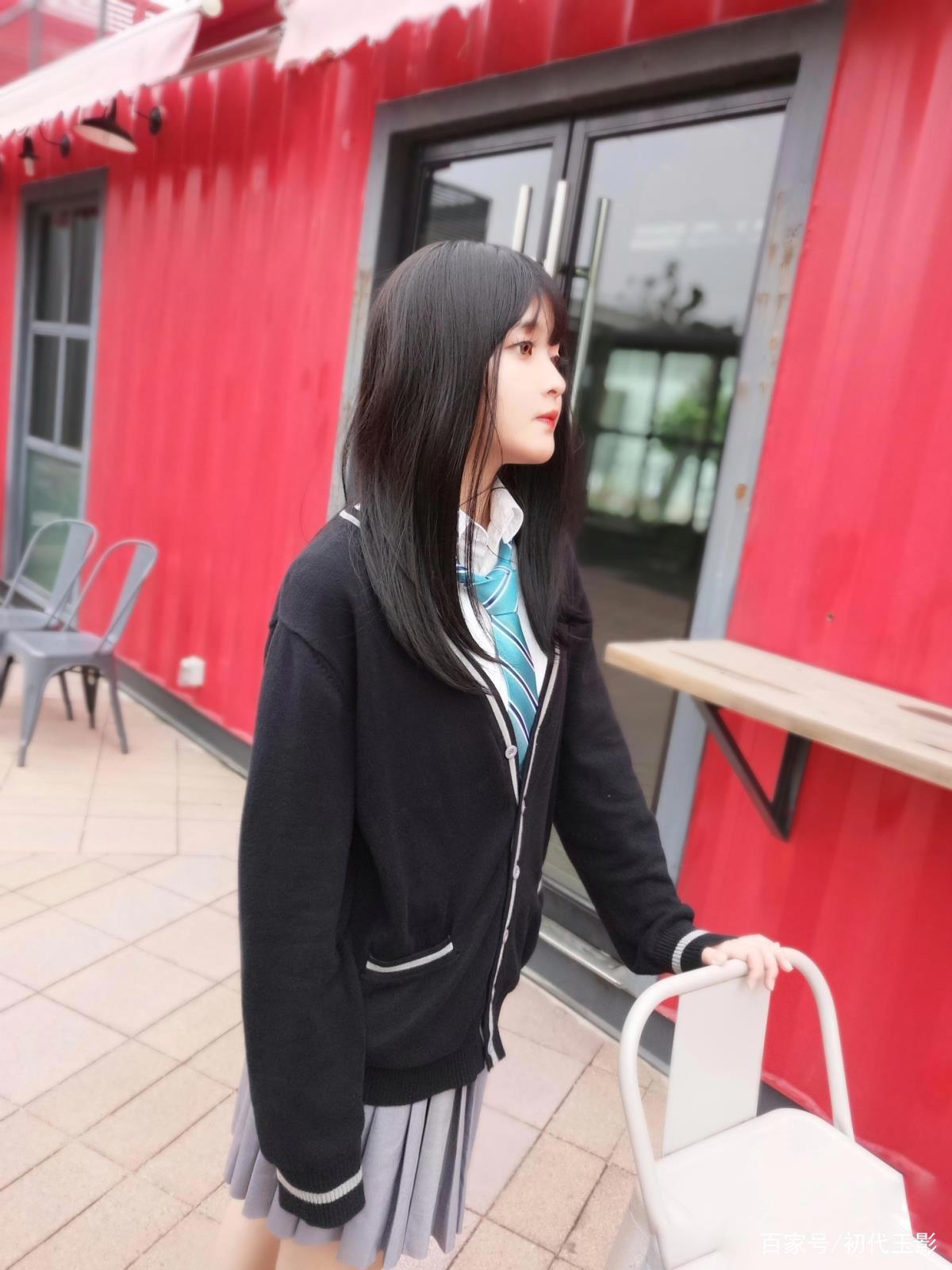 偶像大师灰姑娘女孩Cosplay涩谷凛：天气这么好，去约会吧！