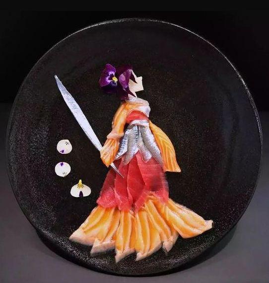 别人家的老爸！他用生鱼片给家人拼出绝美摆盘，网友羡慕不已