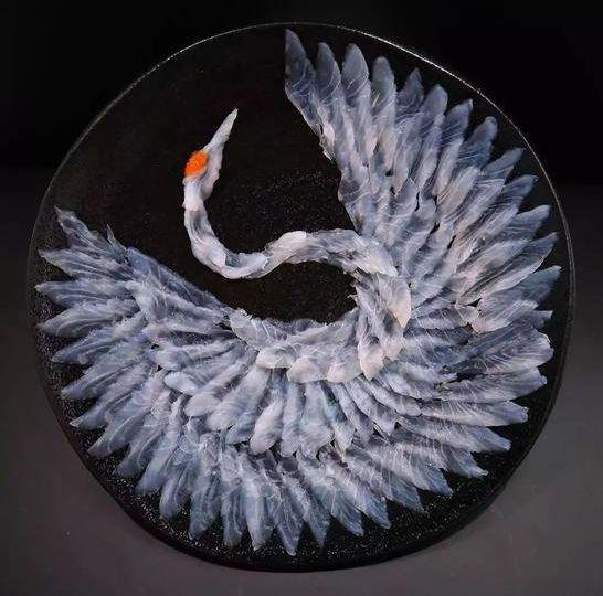 别人家的老爸！他用生鱼片给家人拼出绝美摆盘，网友羡慕不已