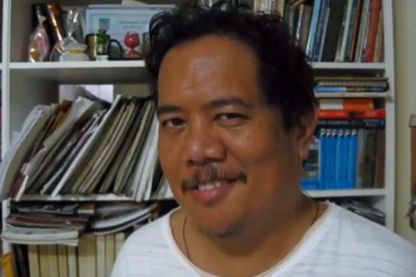 表情包大叔不幸逝世，魔性笑容深入人心，他其实是DC漫威的漫画家