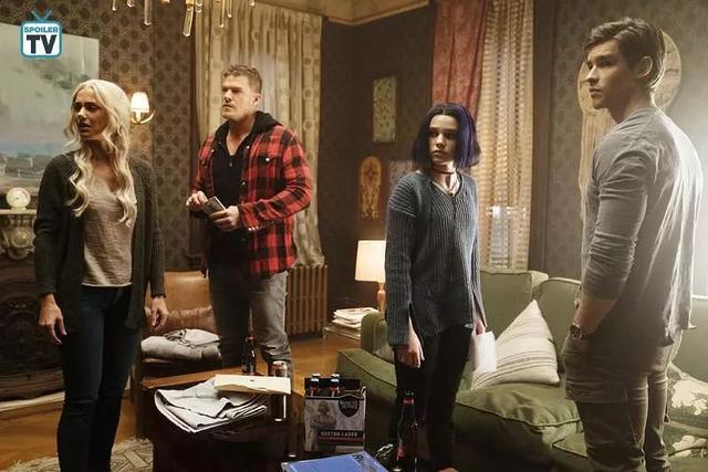 泰坦｜DC年度漫改佳作