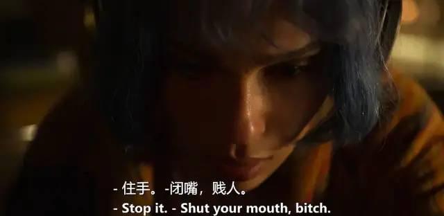 《新蝙蝠侠》上映前，先看“猫女”如何为爱鼓掌