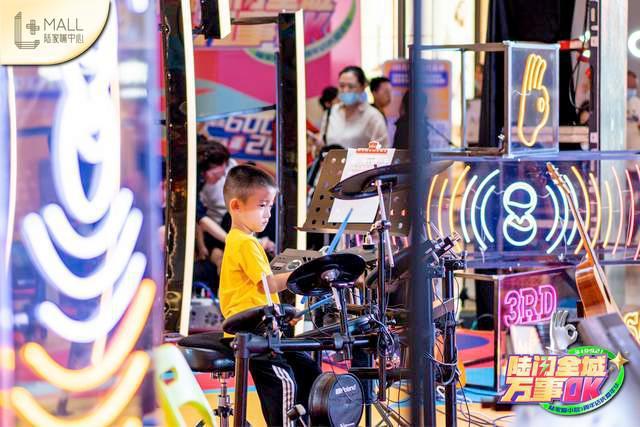 “陆闪全城·万事OK”陆家嘴中心3周年庆潮极精彩、闪耀登陆