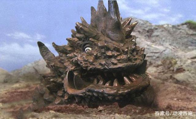 奥特曼中死的最憋屈的敌人，1个看热闹被打死，最后1个被人类吃掉