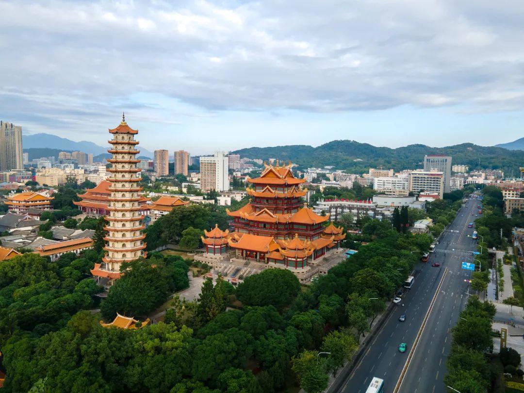 忘记垦丁吧，看海，我只想去福州