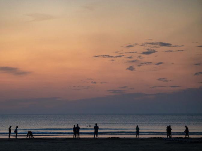 忘记垦丁吧，看海，我只想去福州