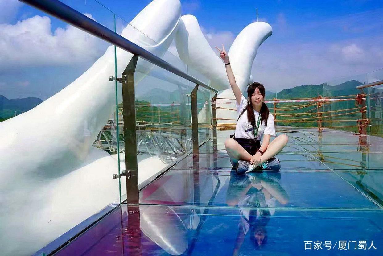 全国首座悬空彩虹仙手桥横空出世，新晋网红打卡地儿在闽中