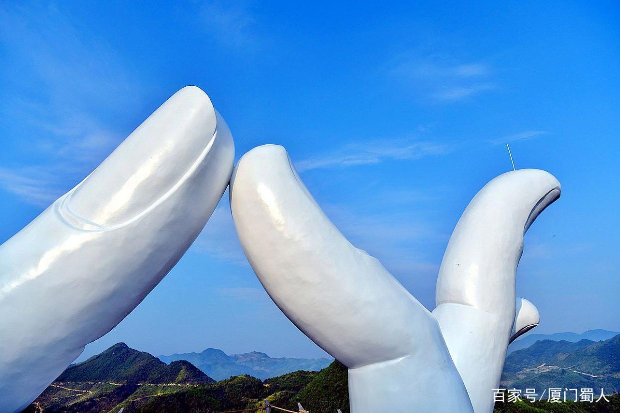 全国首座悬空彩虹仙手桥横空出世，新晋网红打卡地儿在闽中