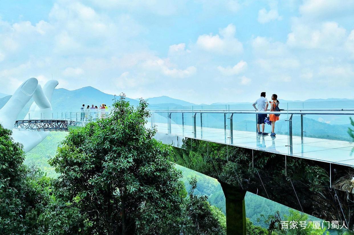 全国首座悬空彩虹仙手桥横空出世，新晋网红打卡地儿在闽中