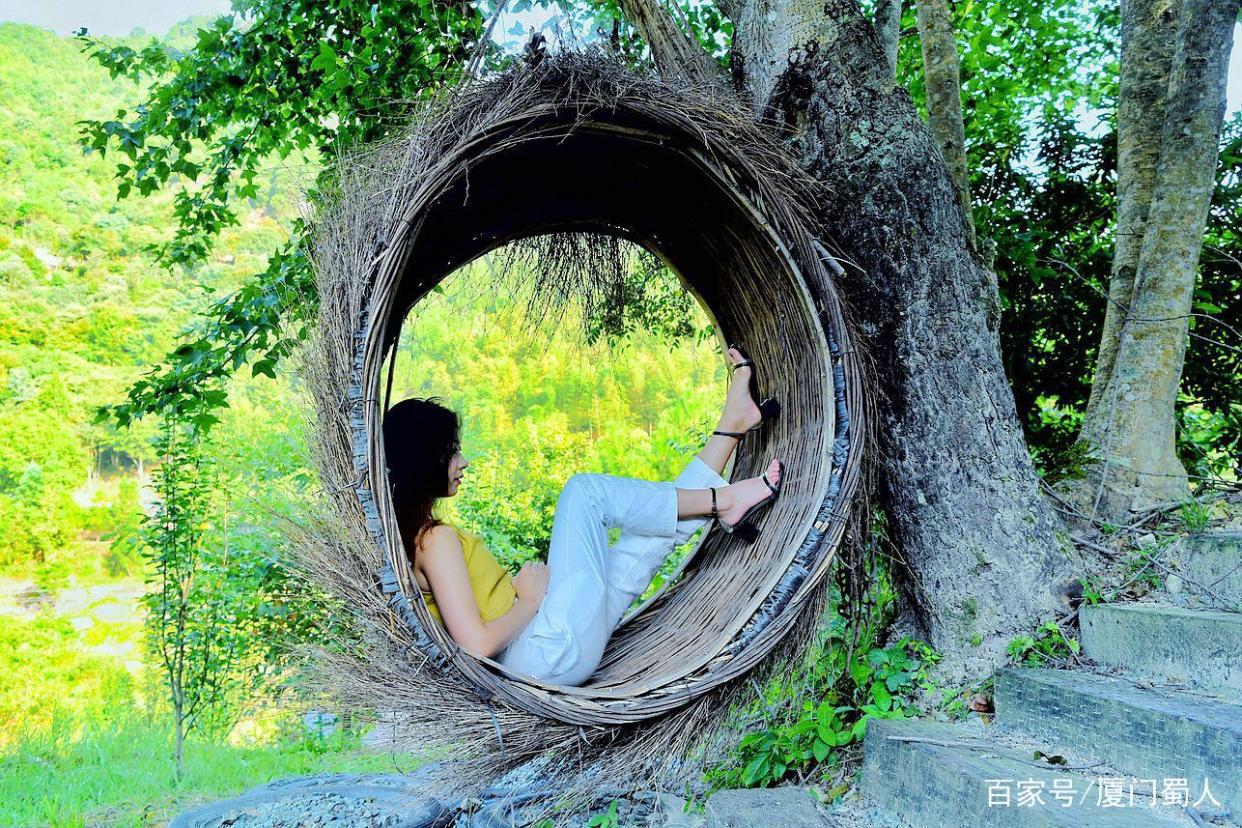 全国首座悬空彩虹仙手桥横空出世，新晋网红打卡地儿在闽中