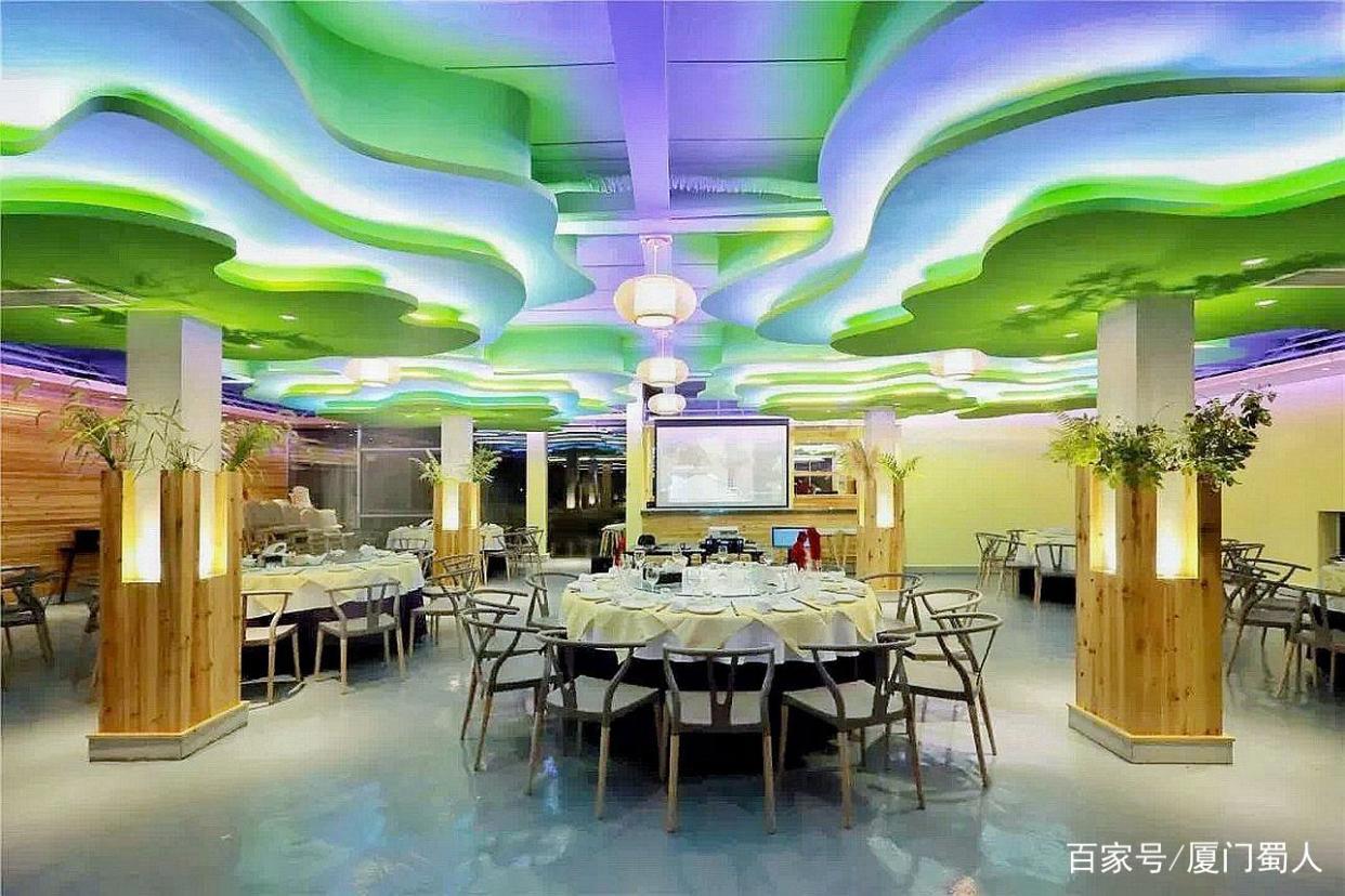 全国首座悬空彩虹仙手桥横空出世，新晋网红打卡地儿在闽中